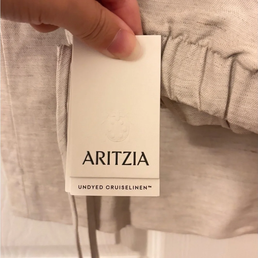 Aritzia Women’s Lodge pants